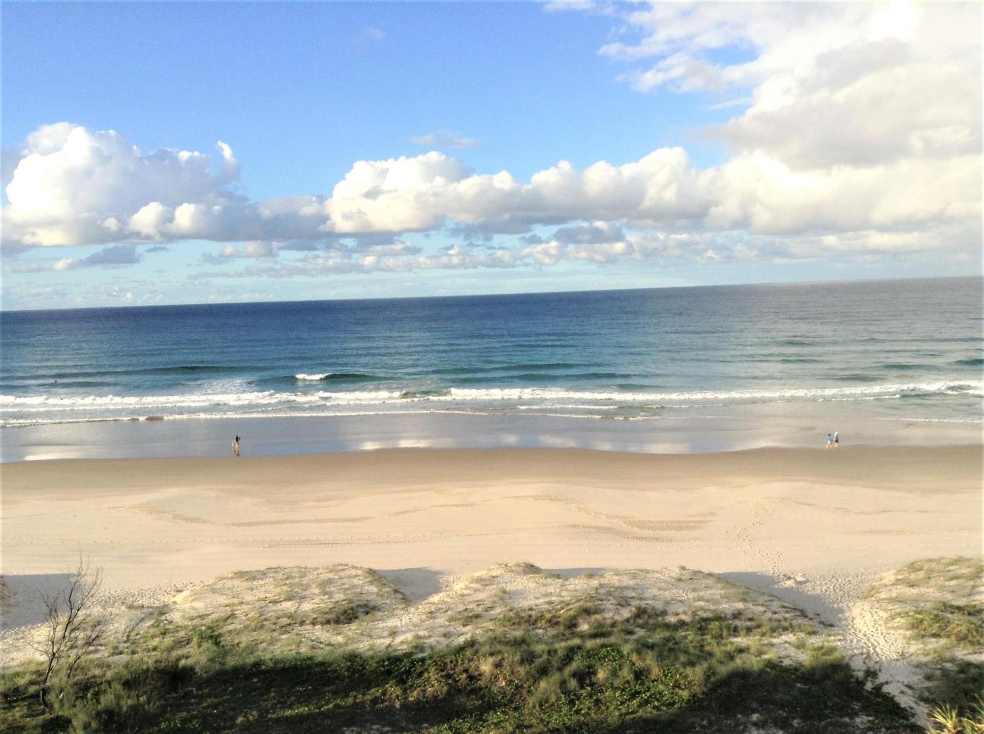 Pacific Surf Absolute Beachfront Apartments Gold Coast Dış mekan fotoğraf