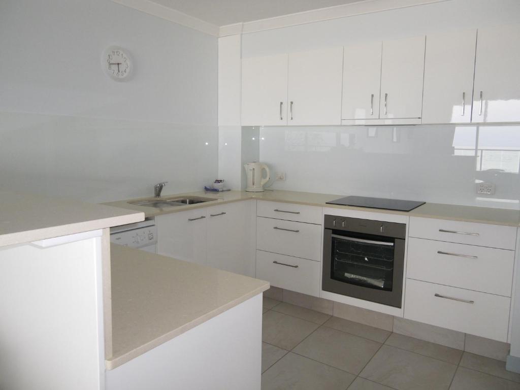 Pacific Surf Absolute Beachfront Apartments Gold Coast Oda fotoğraf