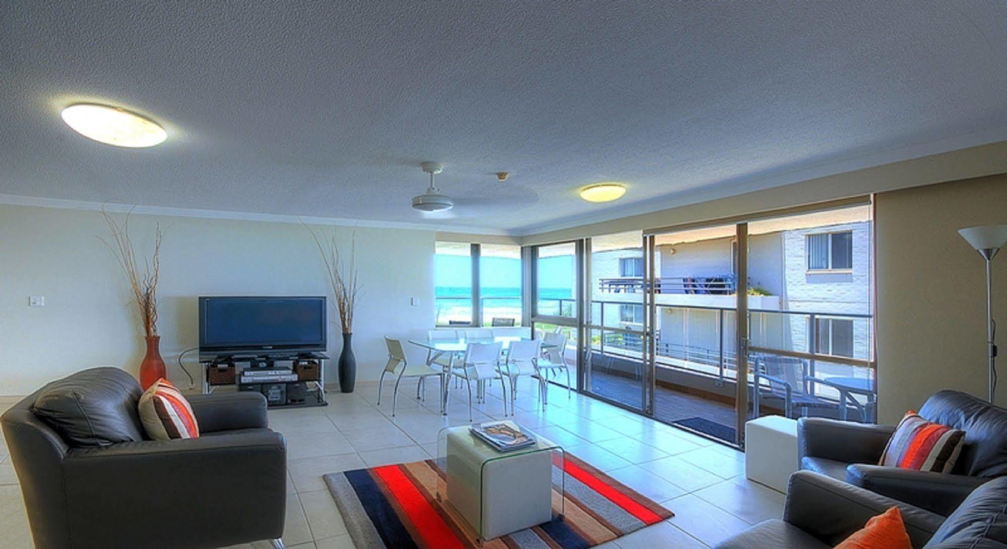 Pacific Surf Absolute Beachfront Apartments Gold Coast Dış mekan fotoğraf